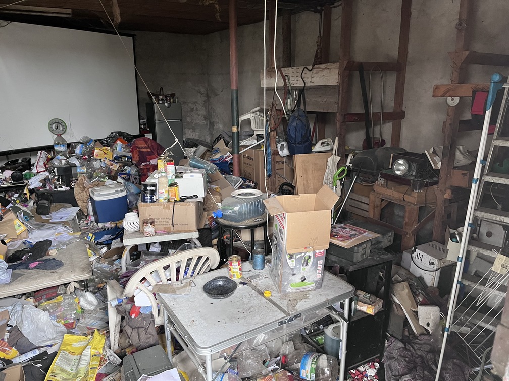 Débarras d'une grande maison et de son garage suite à un décès à Martigues